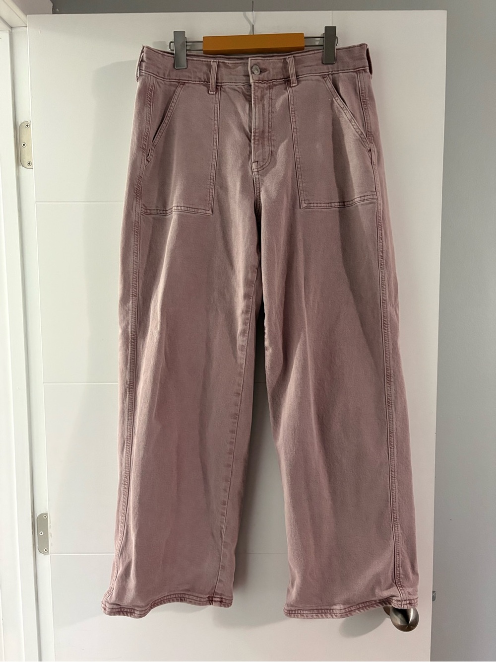 American Eagle AE “Skater Jean” Wide Leg Pink